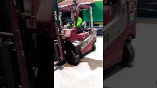 ทดสอบระบบเดินปู FORKLIFT TCM ACROBA 30