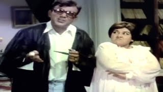 Man makes fun of Mehmood & his sister | Man Mandir | Comedy Scene 3/20