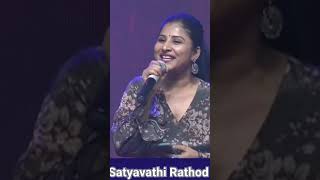 Singer Mangli Performance At Roberrt Pre Release Event | Satyavathi Rathod | Telangana songs #shorts