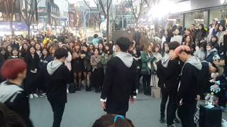 [댄스팀 맥스 Maxxam] (버스킹 분위기) 홍대댄스버스킹 20170402일 [Korean Hongdae Kpop Street Dance Busking]