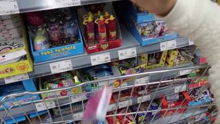 #Bad Baby Dreams Giant Spiders  Attack Girl   Mommy Freaks Out In Supermarket REACTION VIDEO