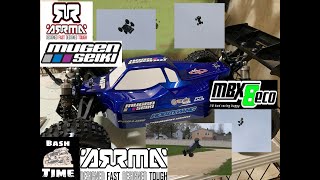 MUGEN SEIKI MBX8 ECO first bash and ARRMA KRATON MEGA 🚀🚀😱 SENDIT RAMP test and Carnage.