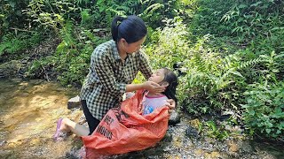 Single Mother Saves A Child From Being Sell, While She's Harvesting Food | ly phuc daily life