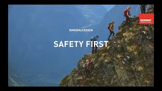Hiking the Romsdalseggen (the Romsdalen Ridge) | VISIT NORWAY