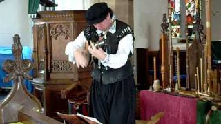 Tarleton's Jig, Jim Bisgood playing Baroque Guitar.avi