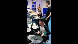 Tiktok drum。来看看小孩打鼓真厉害, 老师您教得很好