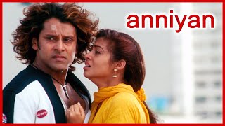 Anniyan Tamil Movie | Anniyan tries to Kill Sadha | Vikram | Sadha | Vivek | Prakash Raj