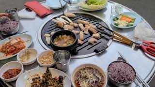 행당시장) 야외에서 연탄주먹고기/Briquette fist meat outdoors/친절하고 저렴하고 맛도 좋은 주먹고기 먹기