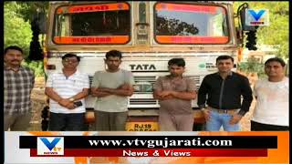 Banaskantha: Truck Filled with Foreign Liquor worth 40 Lakhs Seized from Tharad | Vtv News