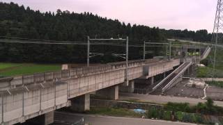 北陸新幹線かがやき514号東京行き高速走行黒部宇奈月駅付近