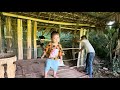 A kind man helps a single mother have a house to live in during stormy days - Lý Tiểu Na