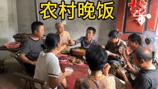 老赵今天请客，吃黄鳝鱼，兔子肉，猪蹄子火锅，一桌子好菜太香了