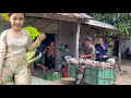 Full Video: Truck Transport of Giant Ducks to a New Farm for Free-Range Feeding and Better Care