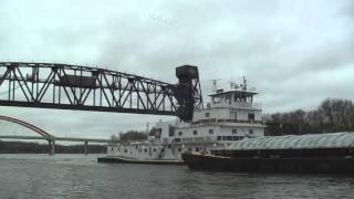 Barge Towboat & CP Railroad Lift Bridge in operation, Hastings MN