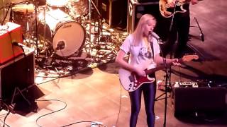 Amber Arcades - This Time  -- Live At AB Brussel 05-04-2017