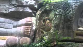 Panorama au pied des Bouddhas - Phnom Santuk ( Cambodge)