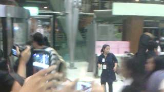 [Fancam] 120724 Infinite @ Suvarnabhumi Airport (by Praewstar Koala)