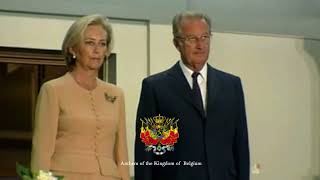 Belgisch Volkslied - Belgian National Anthem The Brabançonne played in front of King Albert II