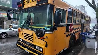 Brooklyn pizzeria under fire for using a school bus as a makeshift dining room