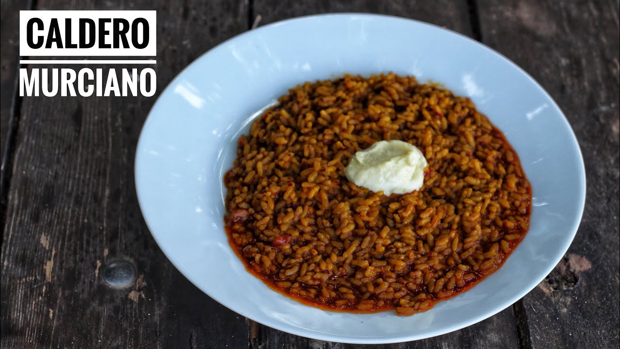 CALDERO. (Un Plato De ARROZ Y Pescado, De Sabor Intenso, Típico De La ...