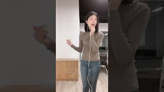 直播高光 唱歌🎤《潮湿的心》谁能用爱烘干我这颗潮湿的心？