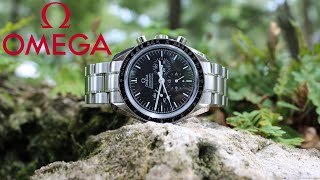 The most ICONIC wristwatch? Omega Speedmaster "Sapphire Sandwich" - Watch Review