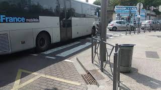 départ d'un bus 702 en intourno a la gare de Aulnay sous bois direction val de Fontenay sous Bois