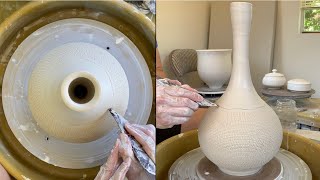 477. Throwing a Thin-necked Sodium Silicate Texture Bottle in Sections with Hsin-Chuen Lin 林新春 細頸瓶示範