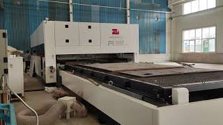 12KW Big Size 6x2 5m Exchange Cutting Bed Closed CE ISO CNC Fiber Laser Cutting Machine