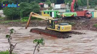 Trodat komatsu PC200 amphibious backhoe dredger