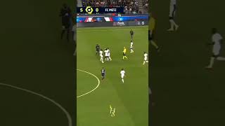Football PARIS SG VS FC METZ NEYMAR AND RAMOS IN A FIGHT. BAD TACKLE