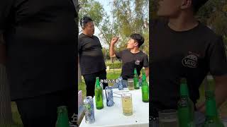 酒香棋影：一杯啤酒下的智勇对决，象棋与欢聚的完美结合！#funny #搞笑 #alcohol #酒 #beer