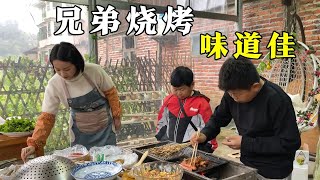 【回忆录】娜娜一展厨艺，烤五花肉招待朋友，结果变成小六老男孩兄弟烧烤【萌宝晓娜】