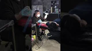 【閲覧注意】韓国でタトゥーを入れる女性を盗撮してみた KOREA tattoo