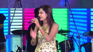 Yeh Mera Dil Yaar Ka Deewana - Don | Asha Bhosle | LIVE STAGE SONG...