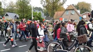 Molukse gemeenschap loopt herdenkingstocht van Apeldoorn naar Vaassen