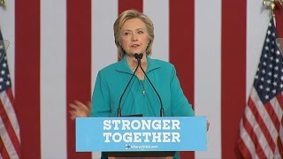 Hillary Clinton goes after Trump's controversial "alt-right" supporters