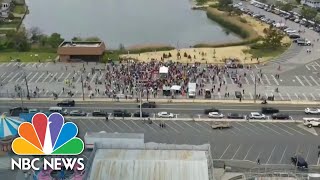 Protesters Demand NJ Governor Reopen Non-Essential Businesses | NBC News NOW