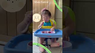 Baby eating dragon fruits寶寶吃火龍果#寶寶日常 #紀錄生活 #funny #かわいい #cute #kawaii #dragonfruit #kids