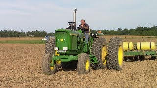 John Deere 4620 Tractor