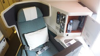 Best Commercial Flight in North America · Cathay Pacific Business Class Vancouver to New York