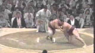 Hakuho vs Buyuzan nagoya 2004