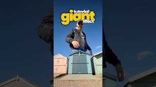 Become a Giant with This Insane Effect! 🏙️🦸♂️ #vfx #tutorial #capcut