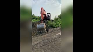 Tata Hitachi 200 PC excavator operate road finishing contact Karen call my limited #Tata #new #2023