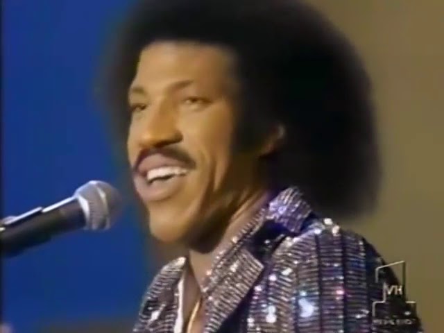 The Commodores Easy Chords Chordify