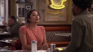 Second sneak peak of Diane Guerrero on Superior Donuts S02E01 \