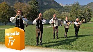 Alpenoberkrainer - Hockey Polka (Offizielles Musikvideo)