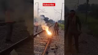 Thermite welding process for joiningrailway track #indian #railway #welding