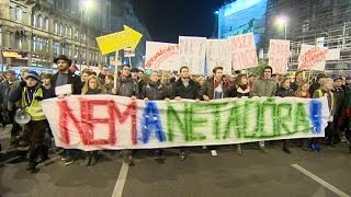 Hungary: Internet tax draws thousands out in protest