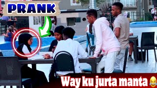 PRANK : GUXAAYE IYO NASRIINA OO IS DAGAALAY 😮😮